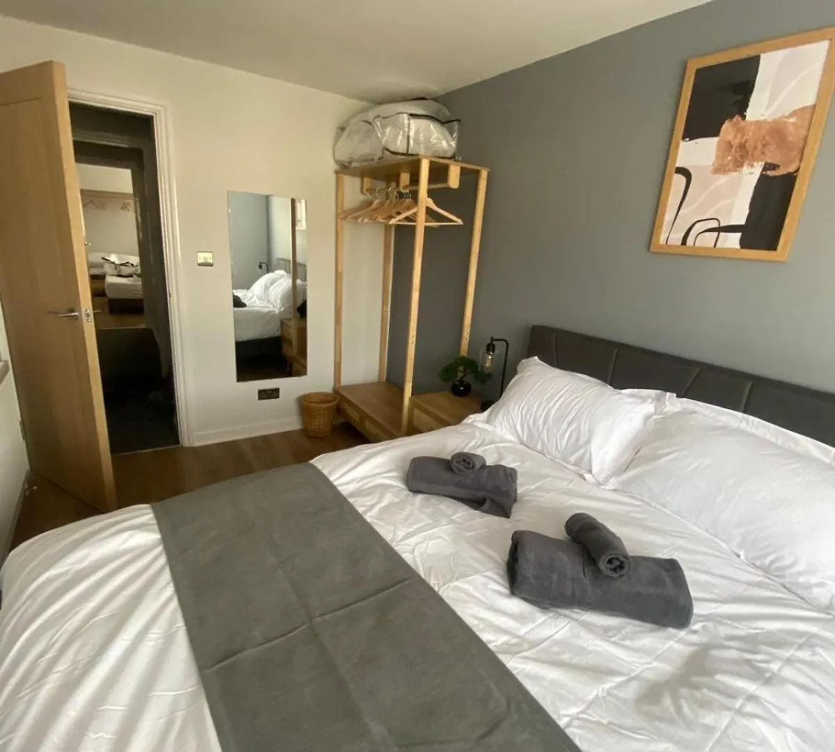 3 Bedroom House In Cardiff