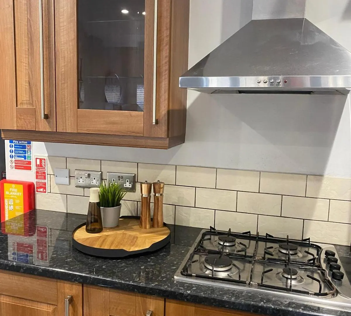 Semesterbostad 3 Bedroom House In Cardiff